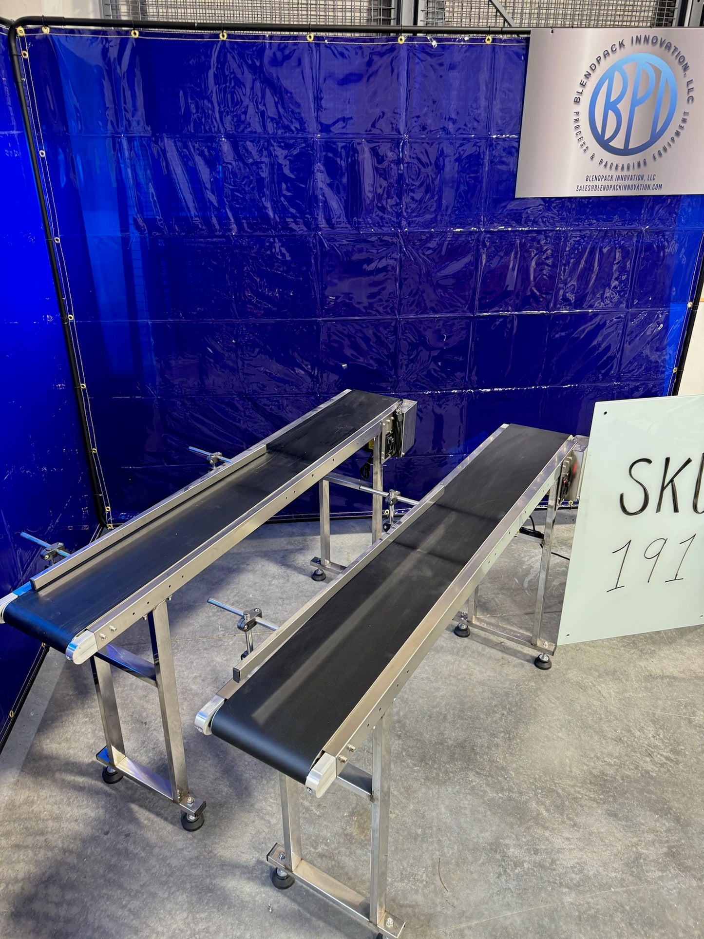 Conveyors - (2) Belt Conveyors with Controls, Forward and Reverse - Price is Per Each