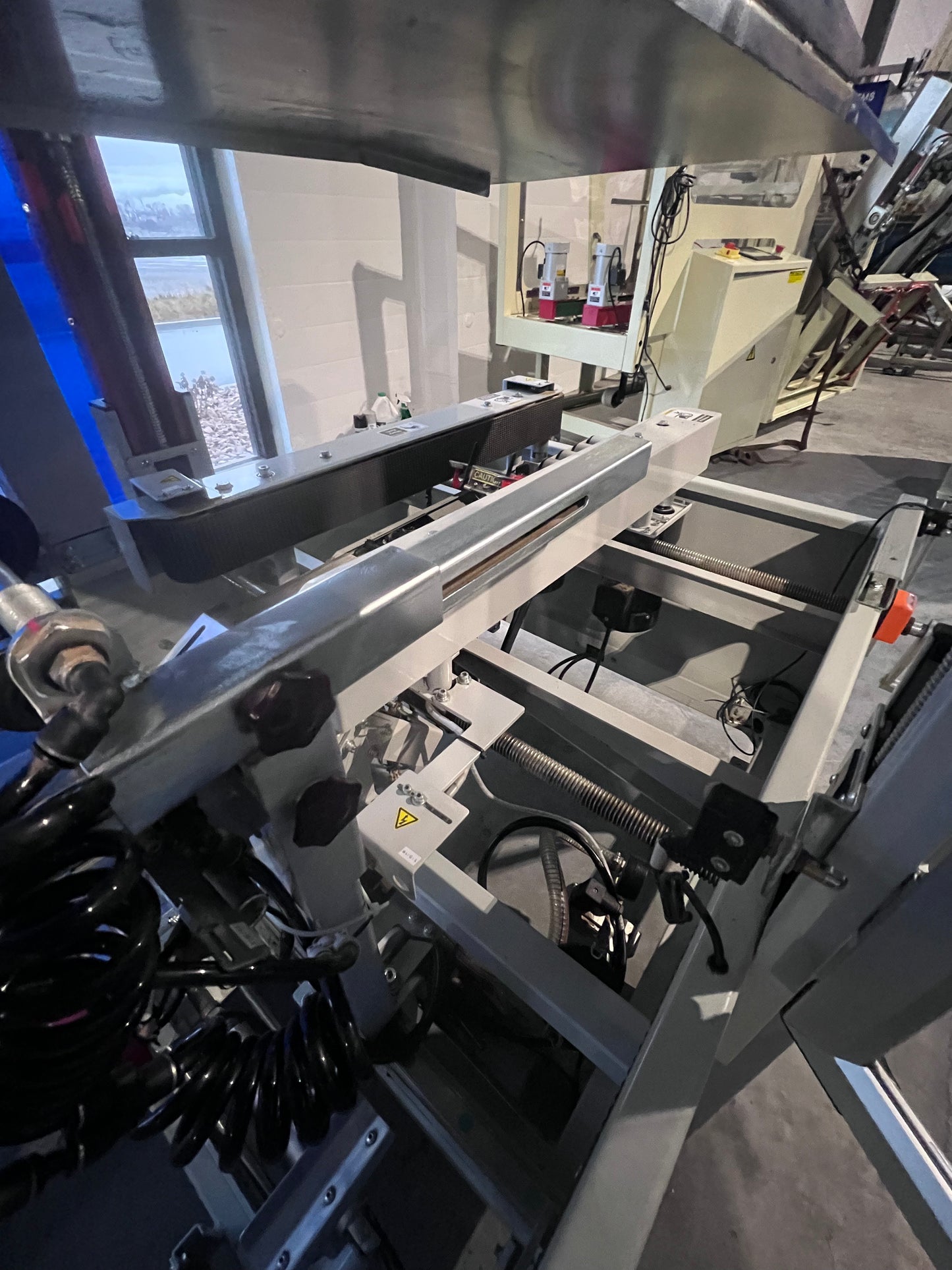 Used Best Pack - Automatic Uniform Case Erector & Bottom Sealer, Model ELVSL21-2H-145