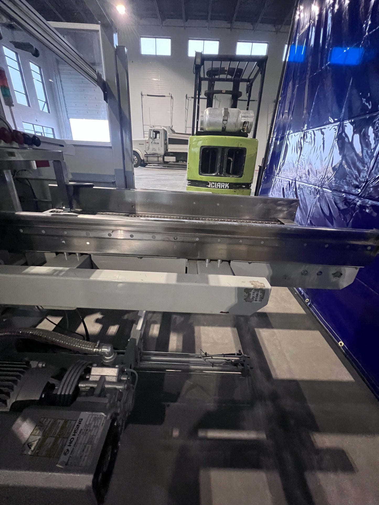 Used Best Pack Automatic Uniform Case Erector & Bottom Sealer, Model ELVSL22-3H