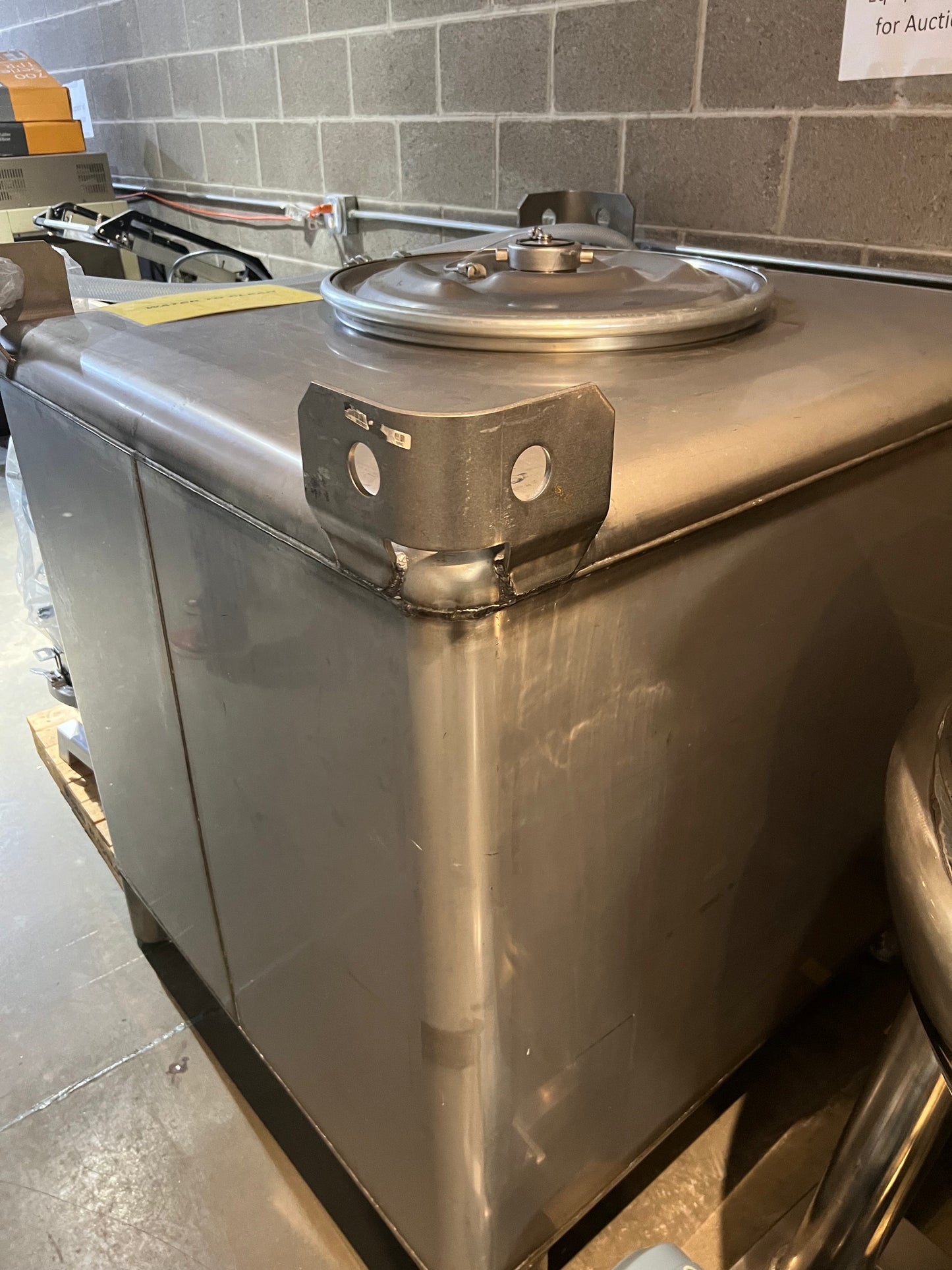 SS Totes, 350 Gallon