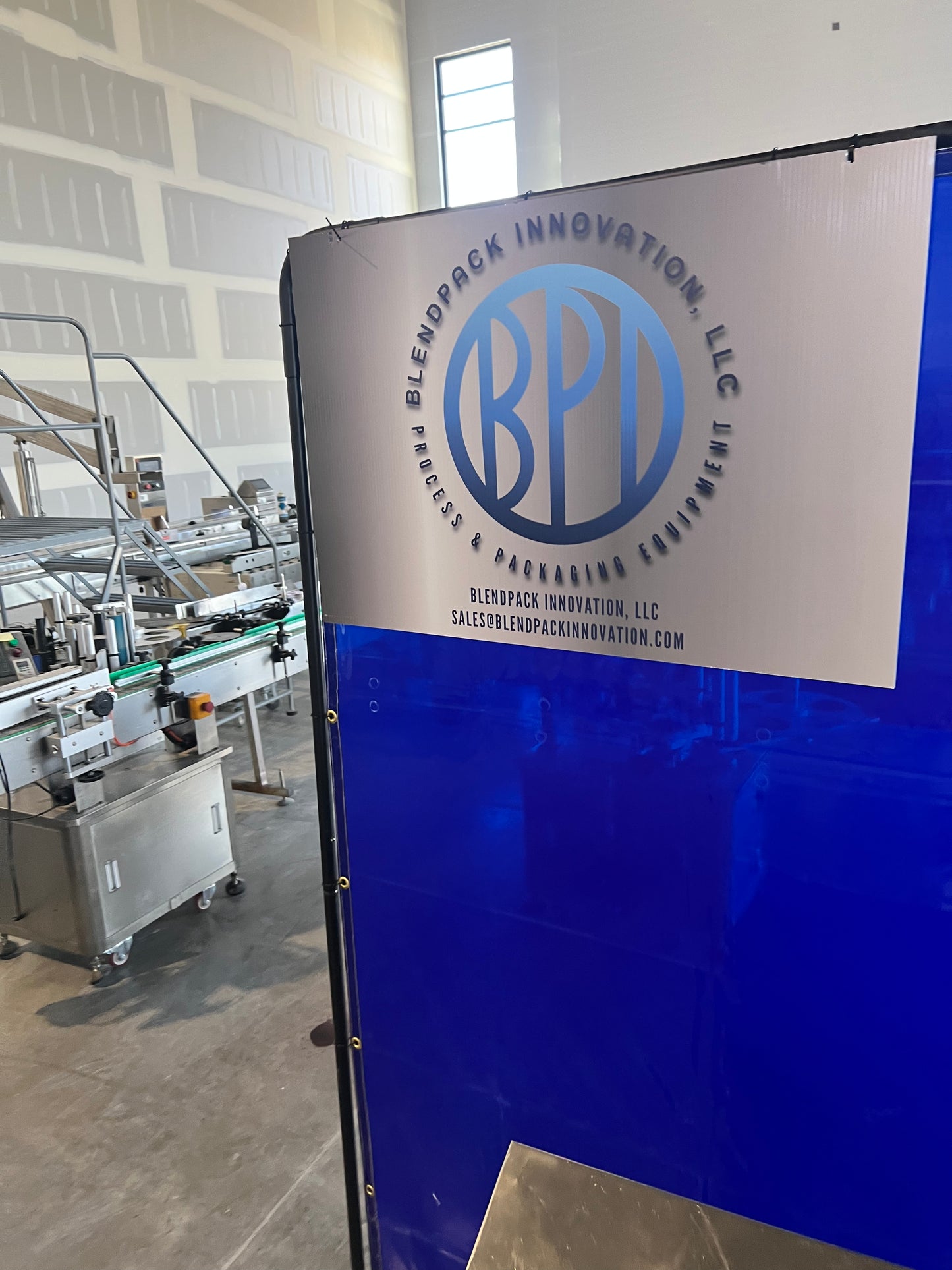 Used Automatic Bottle Unscrambler - JB-LPI - Qty 2 - Weibang Machinery