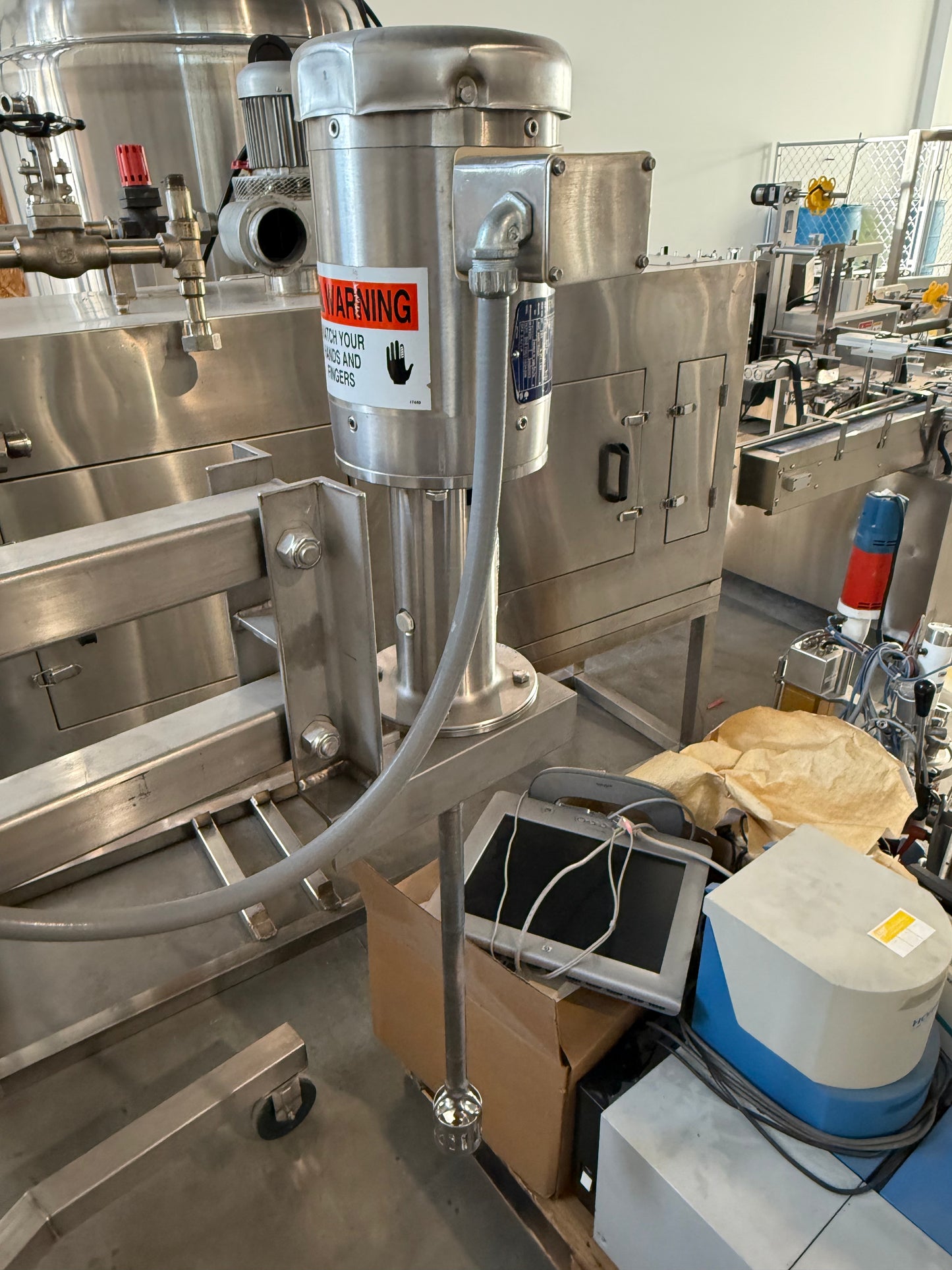 Used Admix High Shear Mixer, Model 80RS60SS, Serial Number 22109, Used Admix, Pneumatic Lift Stand MHL-101-SS