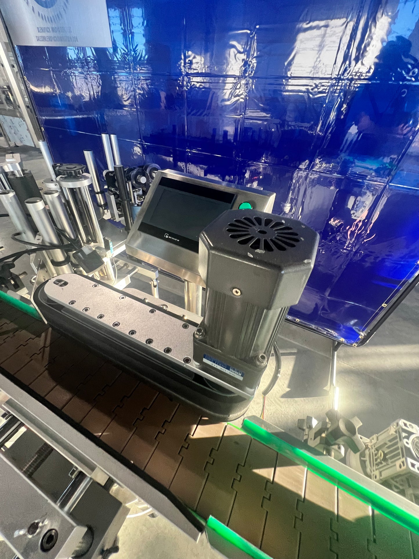 Labeler - Automatic Bottle Labeling Machine - JB-LT80 - Weibang Machinery