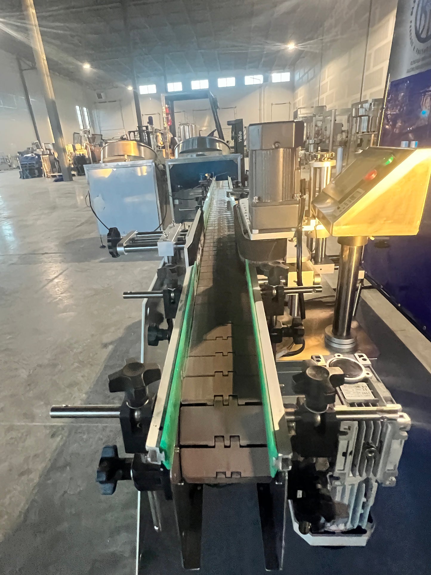 Labeler - Automatic Bottle Labeling Machine - JB-LT80 - Weibang Machinery