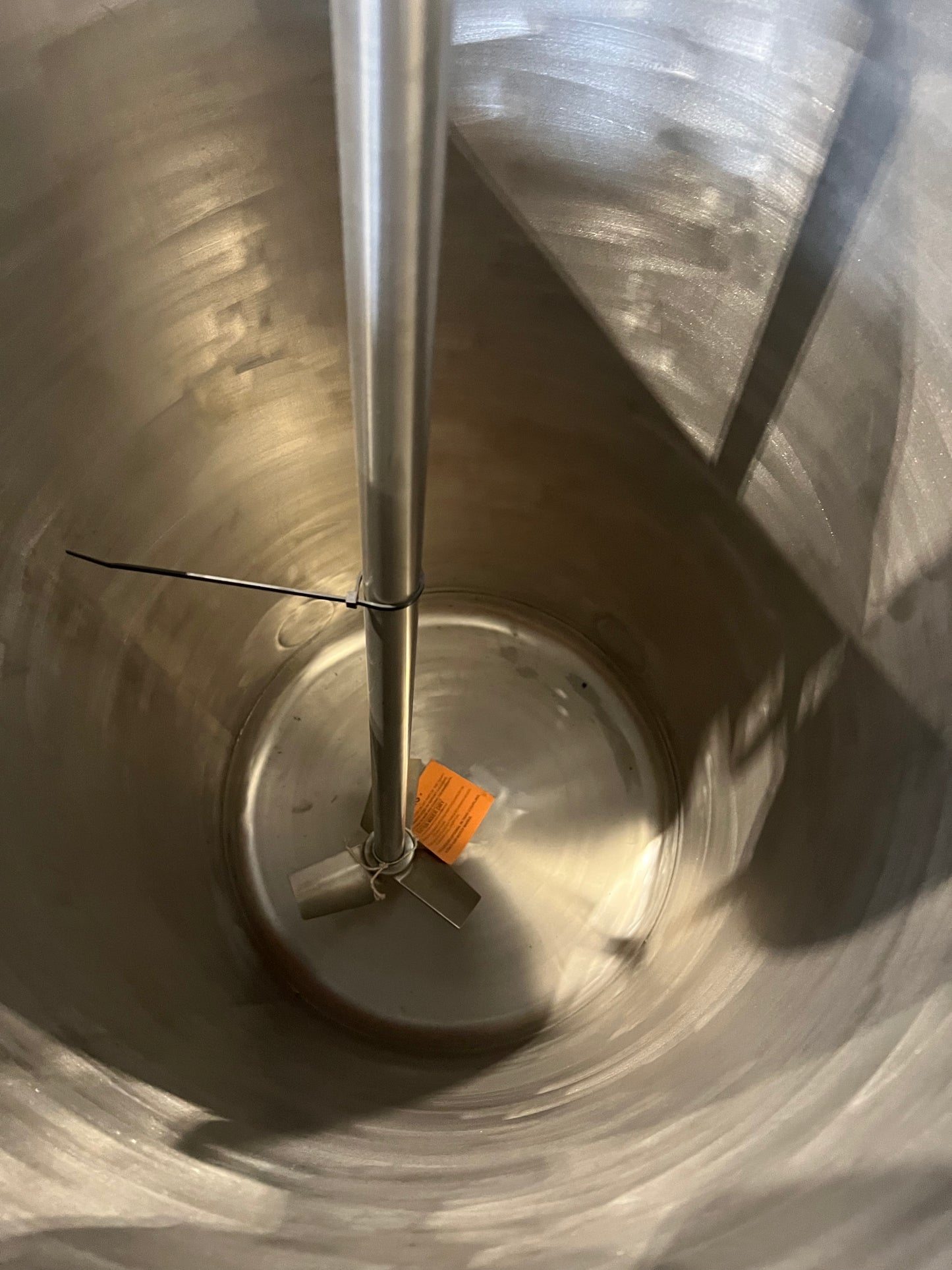New 40 gallon, single wall 12 gauge, 304 SS Tank including clamp mount propeller mixer —Stock UTAH - Quantity 1