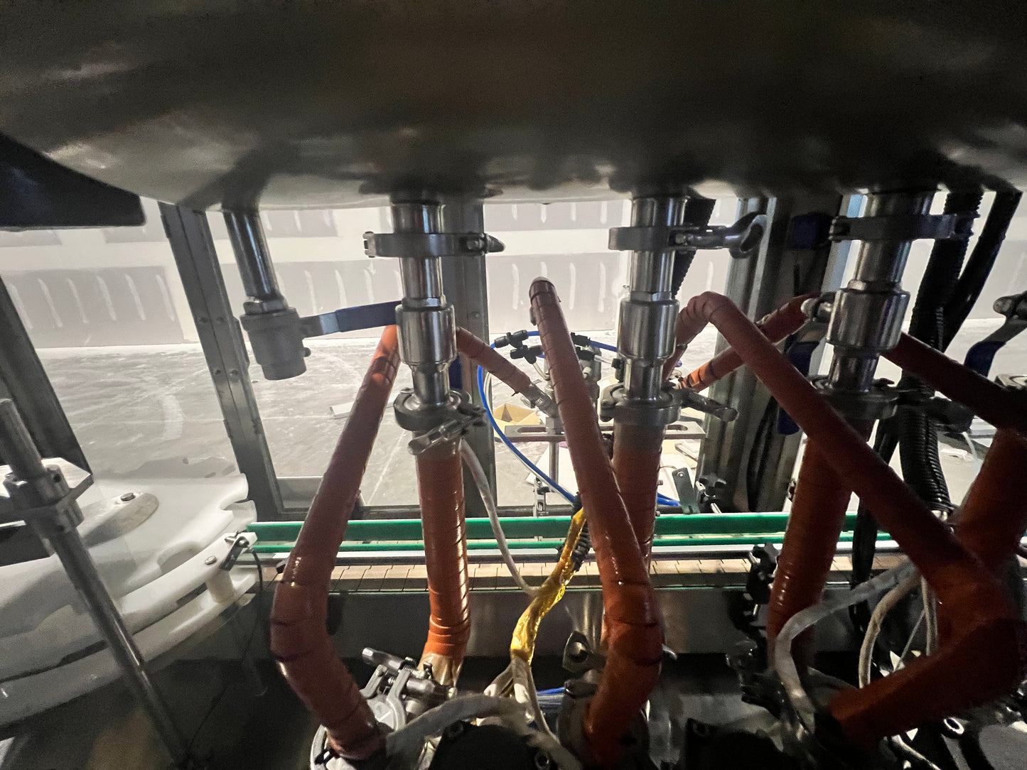 Used Filler and Capper - 4 Head, Filler and Capper with Feed Tank, Heat Traced - Shanghai JiaoBan Machinery