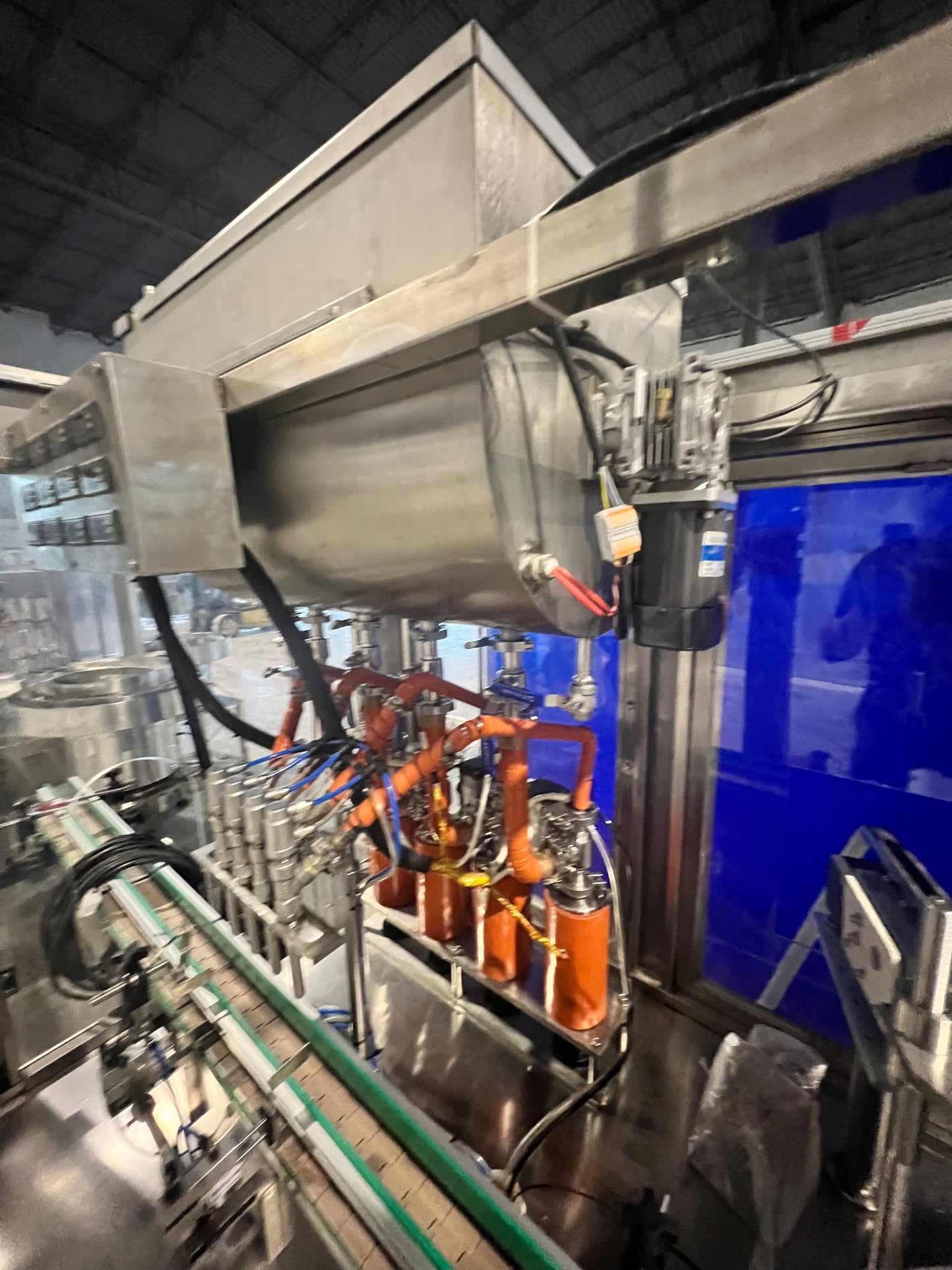 Used Filler and Capper - 4 Head, Filler and Capper with Feed Tank, Heat Traced - Shanghai JiaoBan Machinery