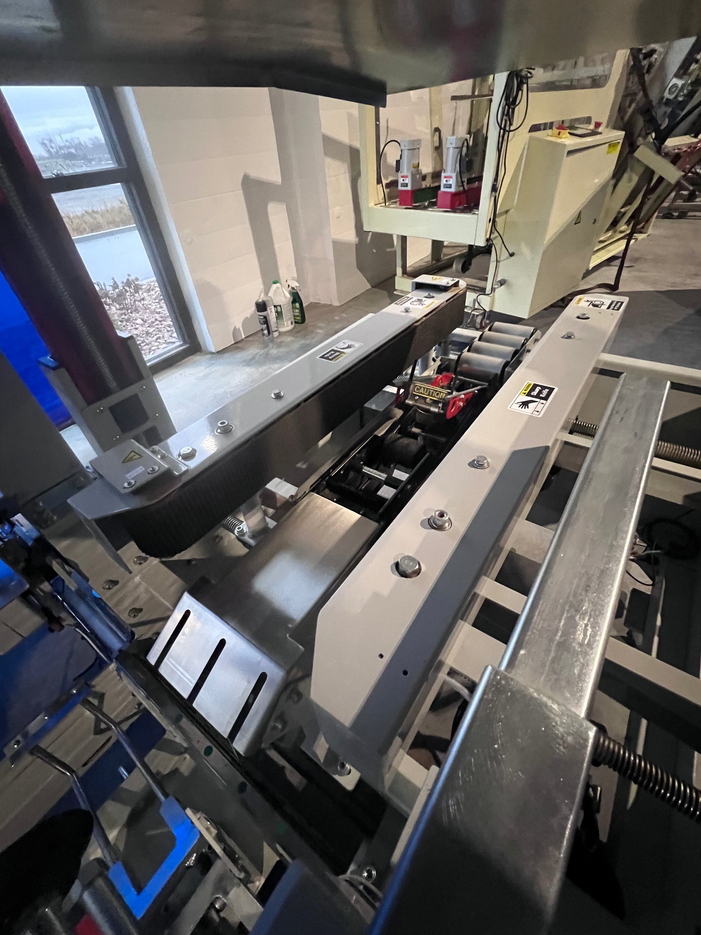 Used Best Pack - Automatic Uniform Case Erector & Bottom Sealer, Model ELVSL21-2H-145