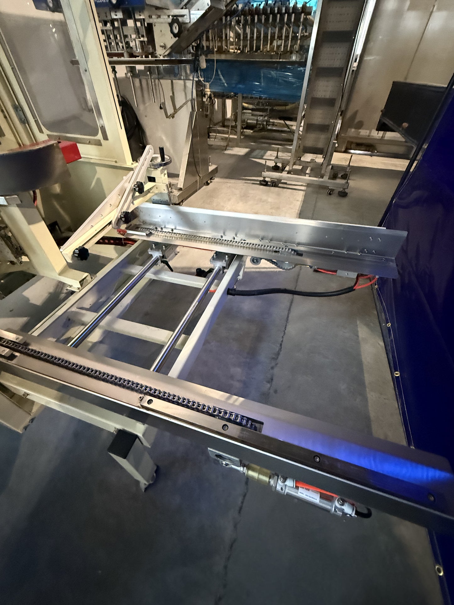 Brother (BroPac) Automatic Case Erector and Bottom Sealer, Model CES4035M