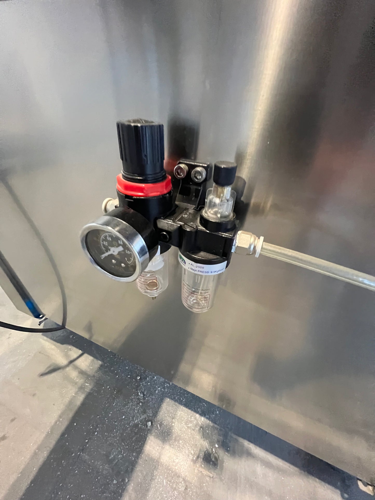 Like New Filler and Capper Lid Bowl with mini Hopper - Shanghai JiaoBan Machinery