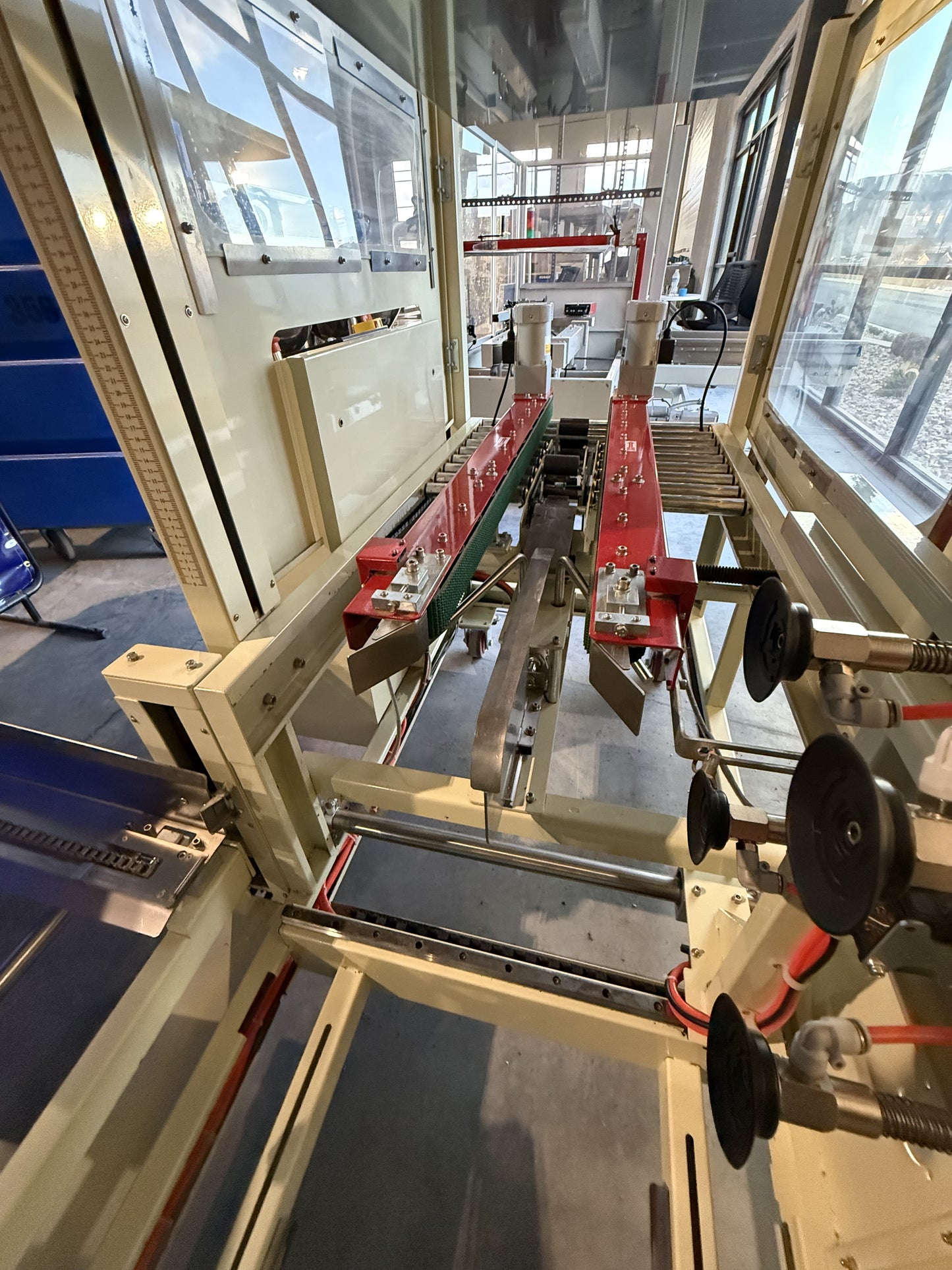 Brother (BroPac) Automatic Case Erector and Bottom Sealer, Model CES4035M