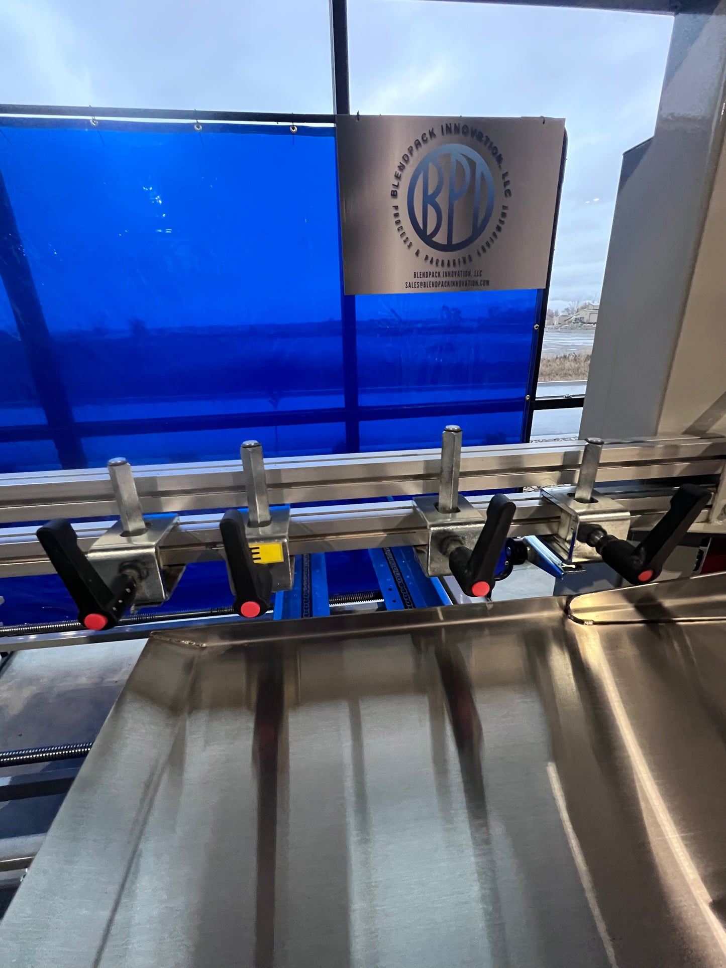 Used Best Pack - Automatic Uniform Case Erector & Bottom Sealer, Model ELVSL21-2H-145