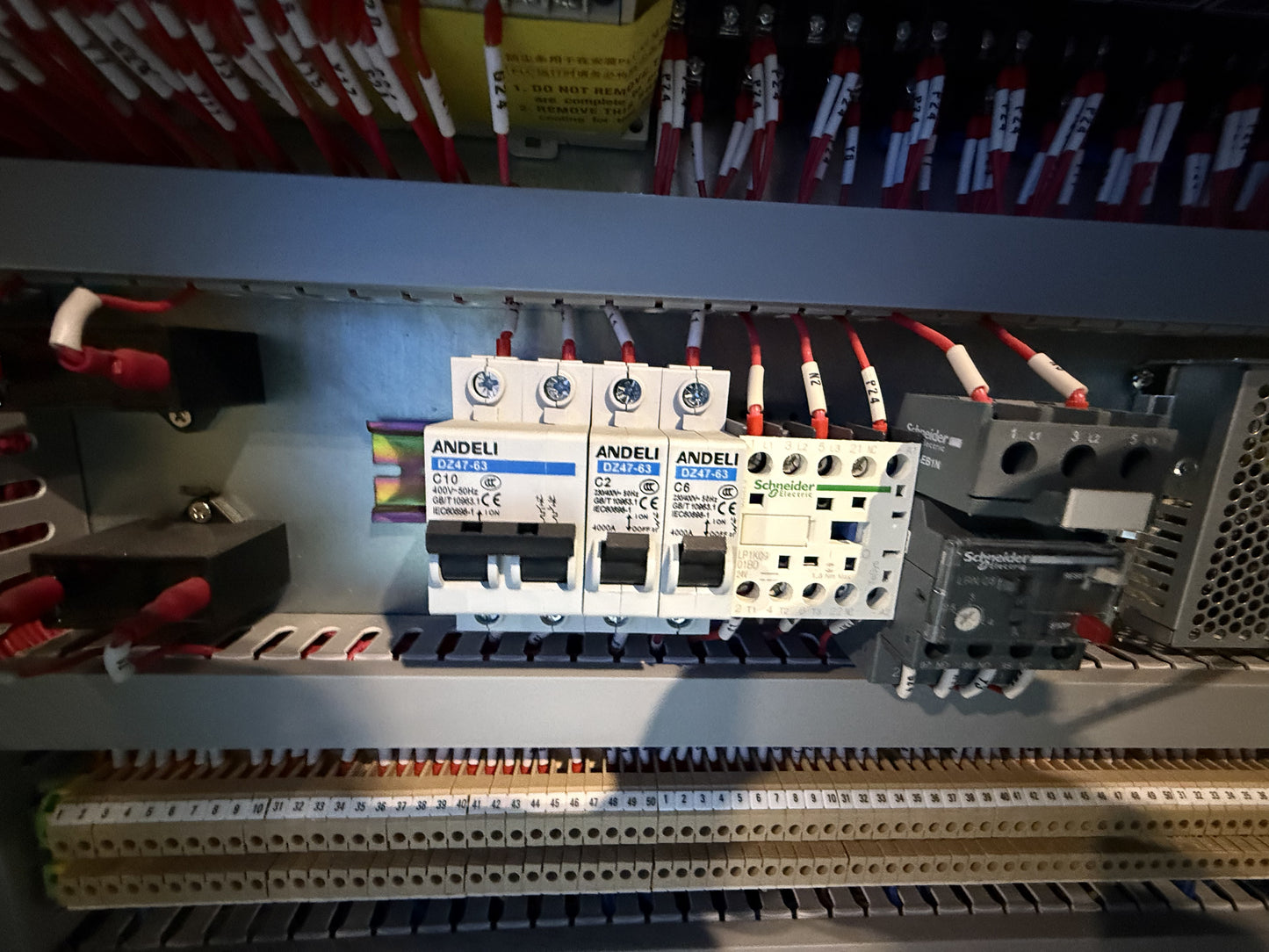 Brother (BroPac) Automatic Case Erector and Bottom Sealer, Model CES4035M