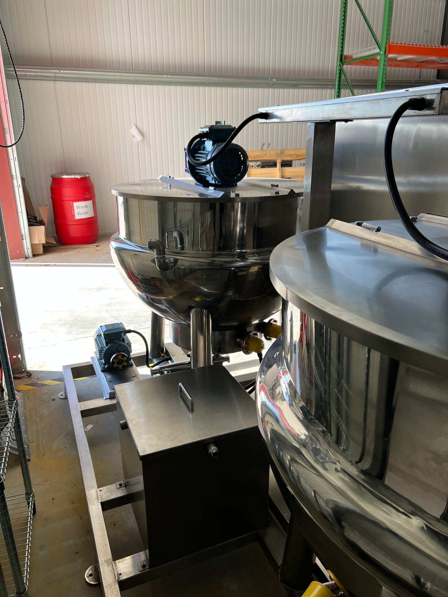 Tank - Mixing tank system - Model # GD150, 2 Tank, 150 liter each, SS Batching Skid with Controls, Scraper Agitation, KQ-500L, 50 Hz, Single Phase (pumps not included)