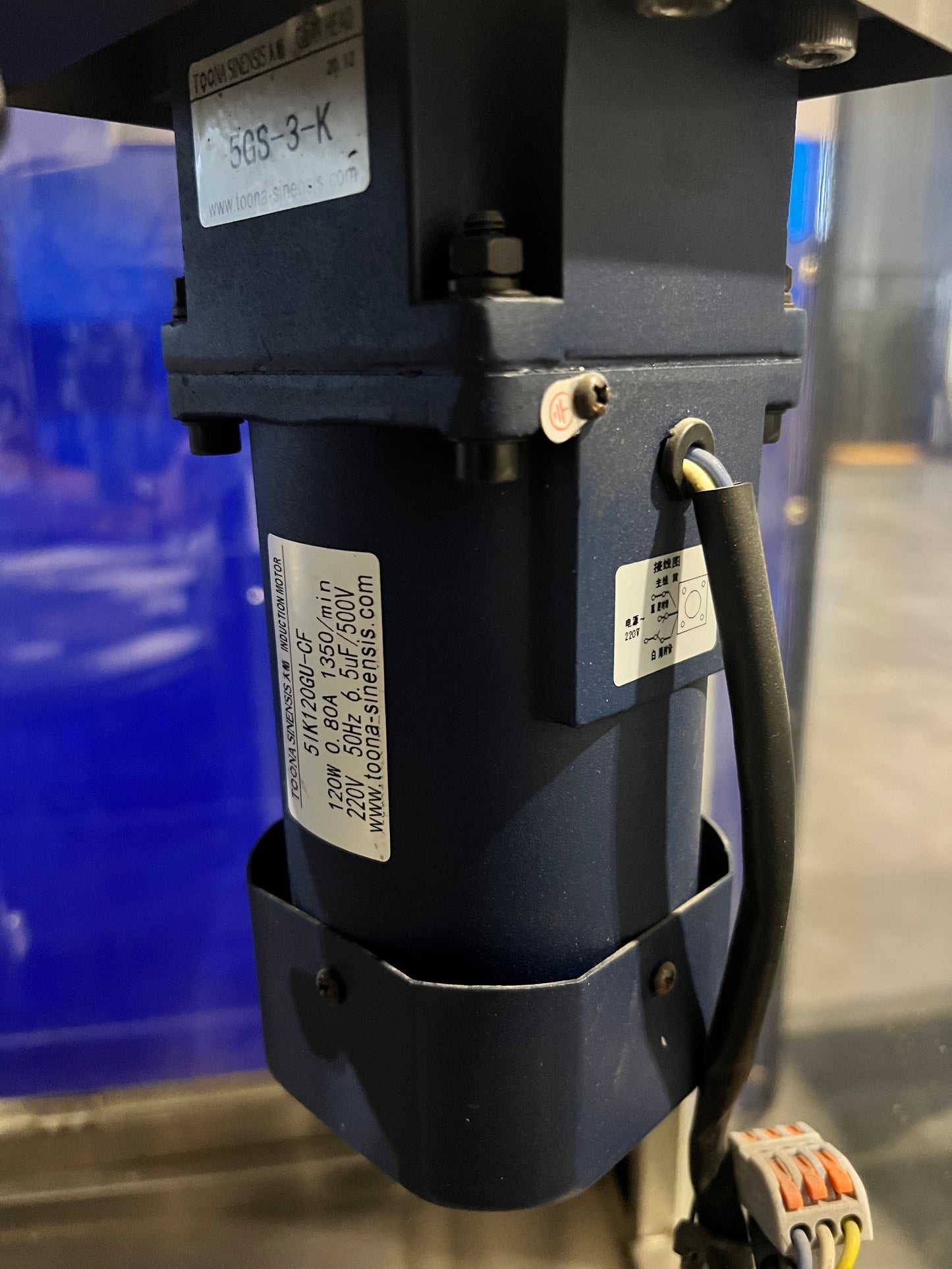 Used Filler and Capper - 4 Head, Filler and Capper with Feed Tank, Heat Traced - Shanghai JiaoBan Machinery