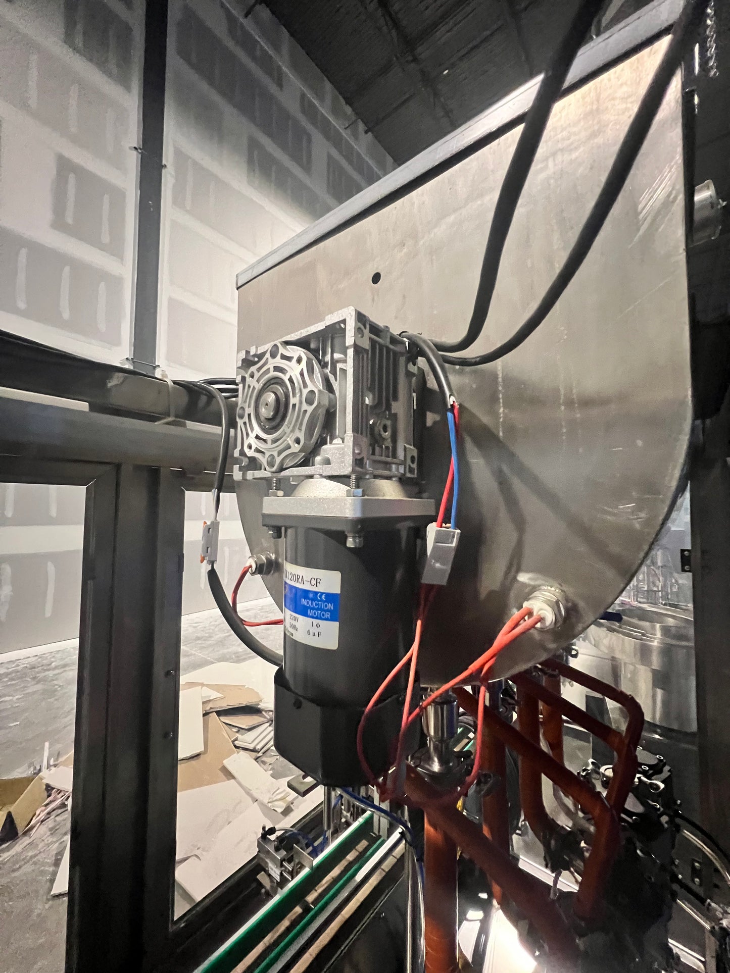 Used Filler and Capper - 4 Head, Filler and Capper with Feed Tank, Heat Traced - Shanghai JiaoBan Machinery