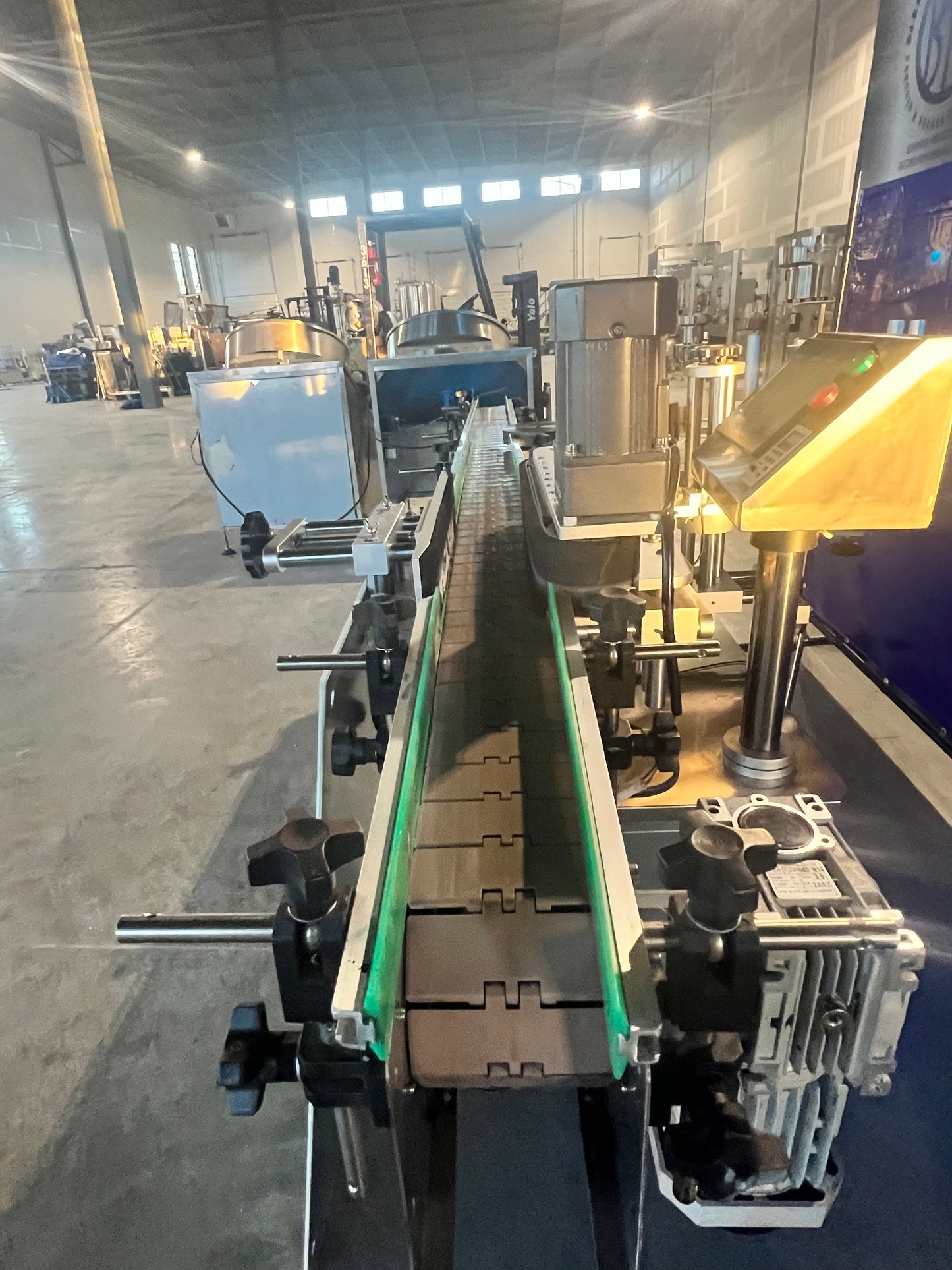 Labeler - Automatic Bottle Labeling Machine - JB-LT80 - Weibang Machinery