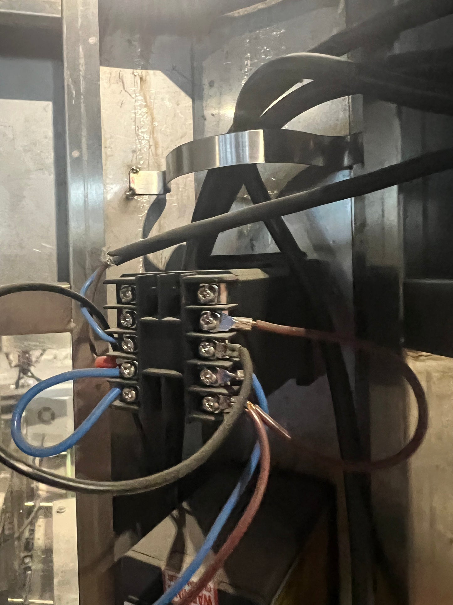 Used Filler and Capper - 4 Head, Filler and Capper with Feed Tank, Heat Traced - Shanghai JiaoBan Machinery