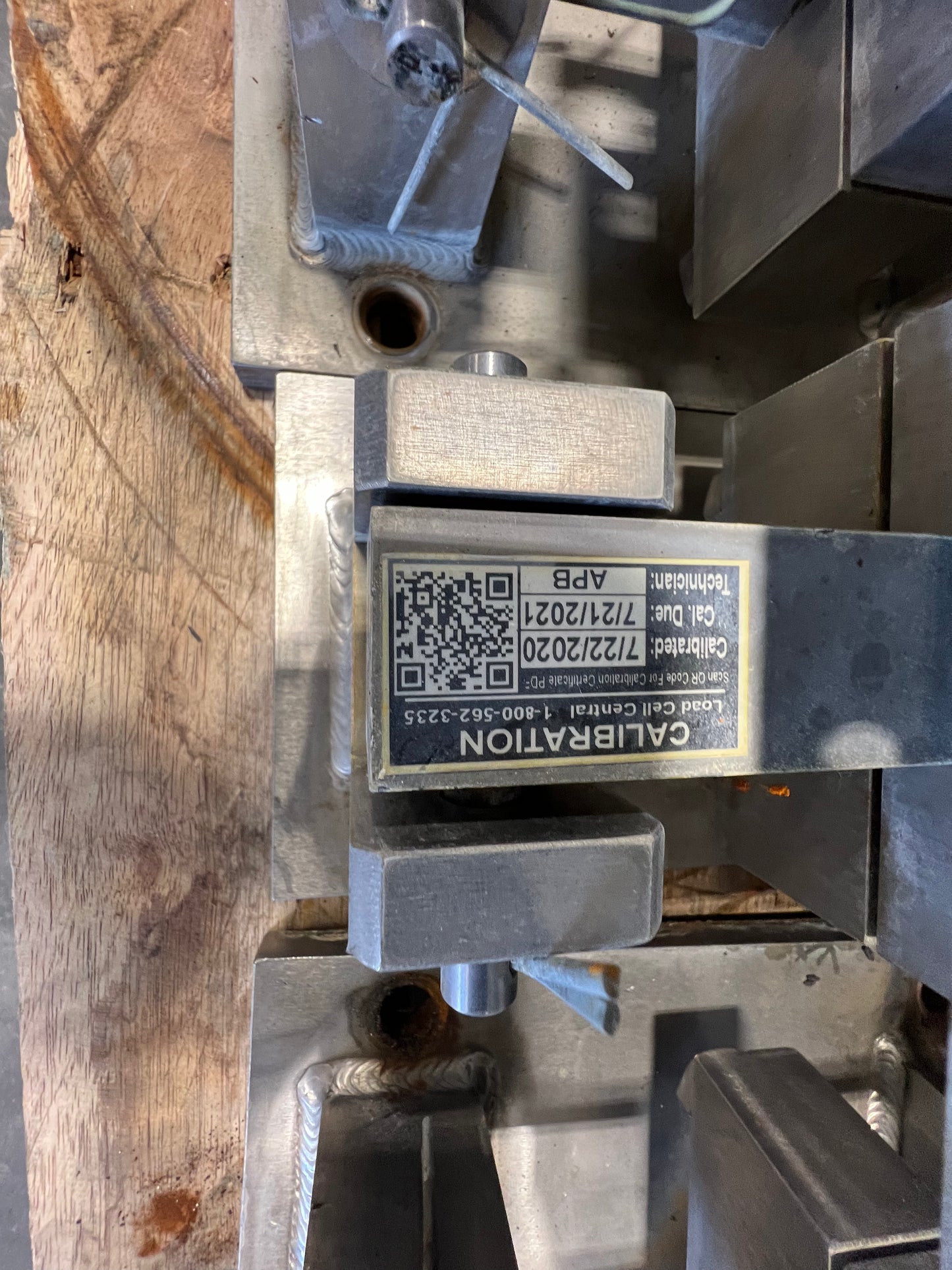 Inventory Equipment:Load Cell (4), SS, Load Cell central with batch controller