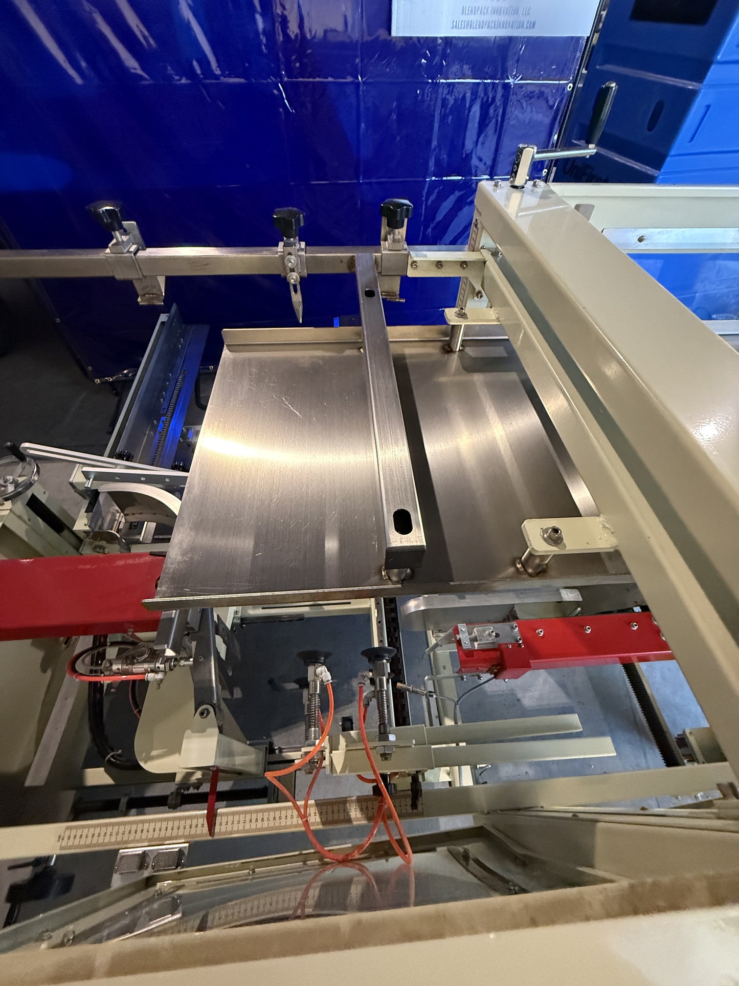 Brother (BroPac) Automatic Case Erector and Bottom Sealer, Model CES4035M