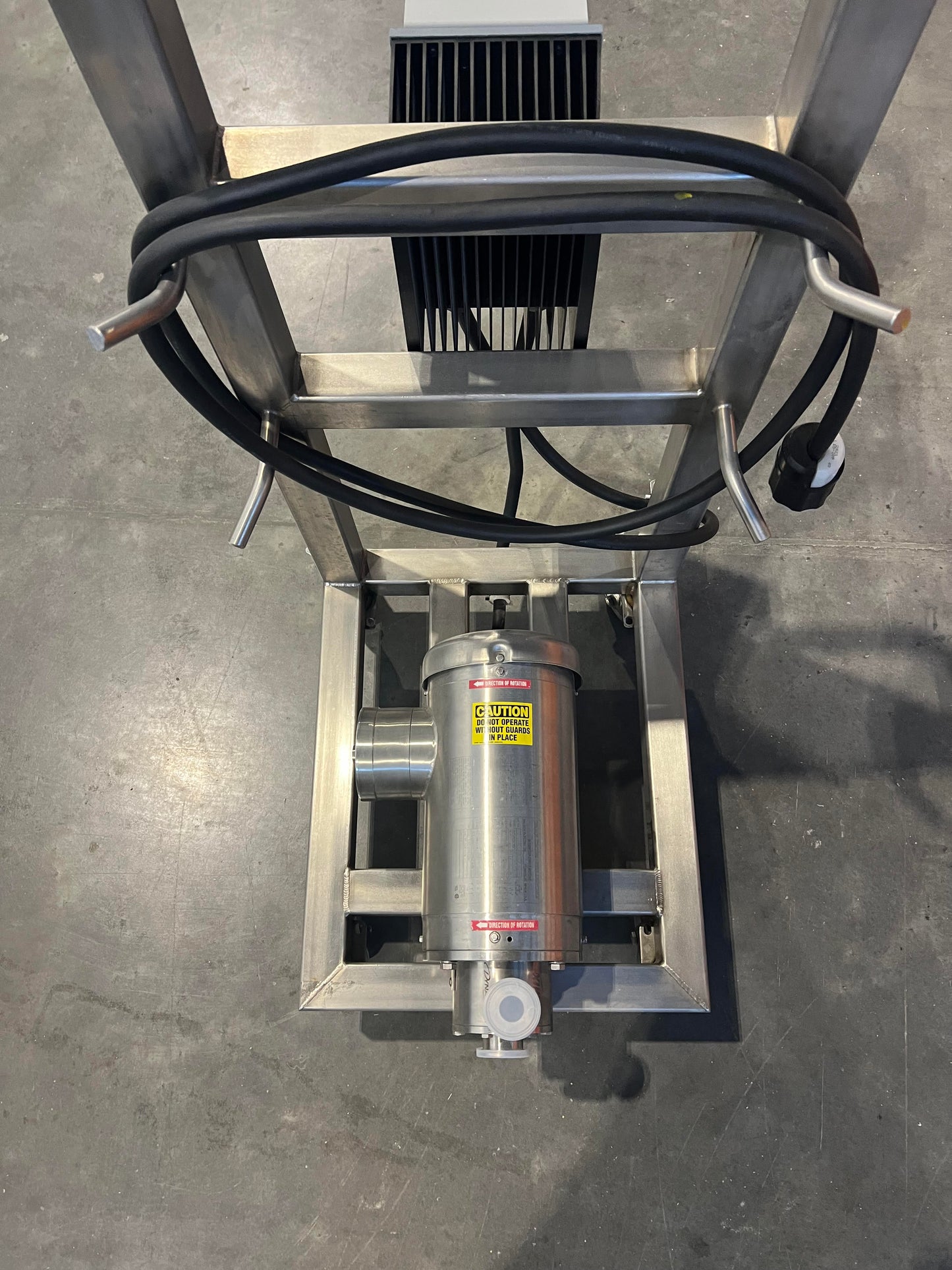 Preowned / minimal use, DS215 Admix Dynashear-SS 2 HP motor, 110V VFD, on SS cart with casters - Stock UTAH - Quantity 1
