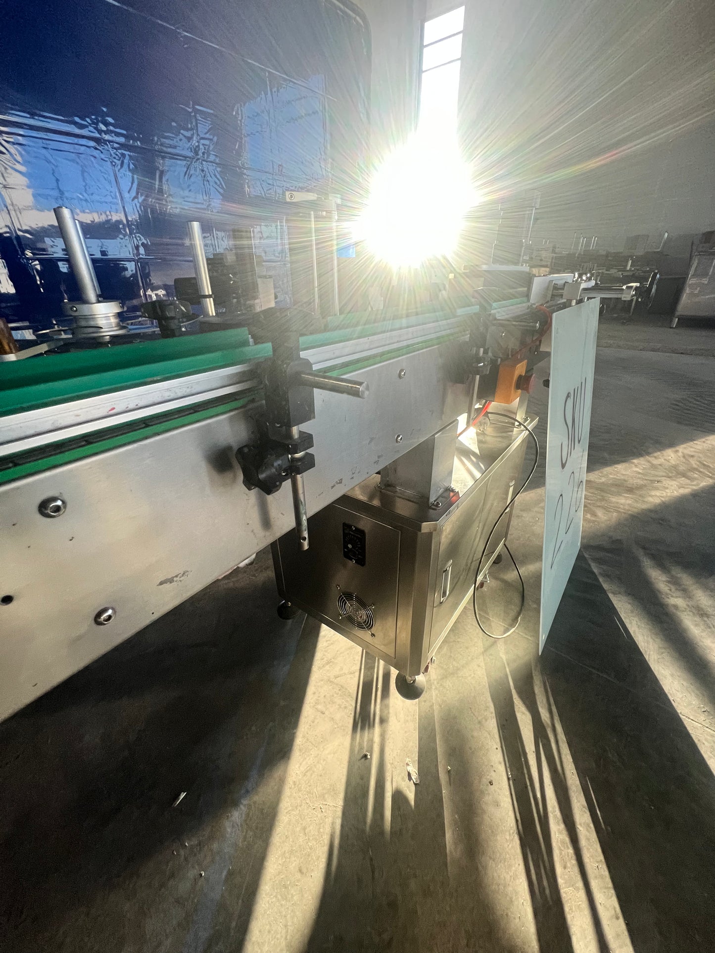 Labeler - Automatic Bottle Labeling Machine - JB-LT80 - Weibang Machinery