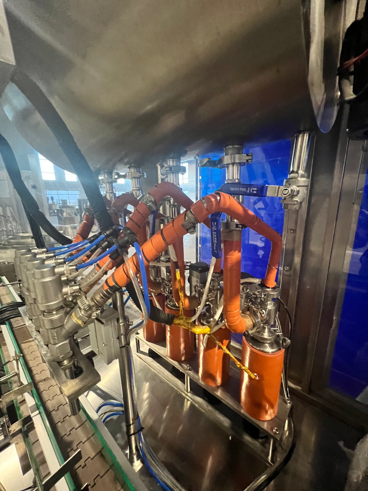 Used Filler and Capper - 4 Head, Filler and Capper with Feed Tank, Heat Traced - Shanghai JiaoBan Machinery