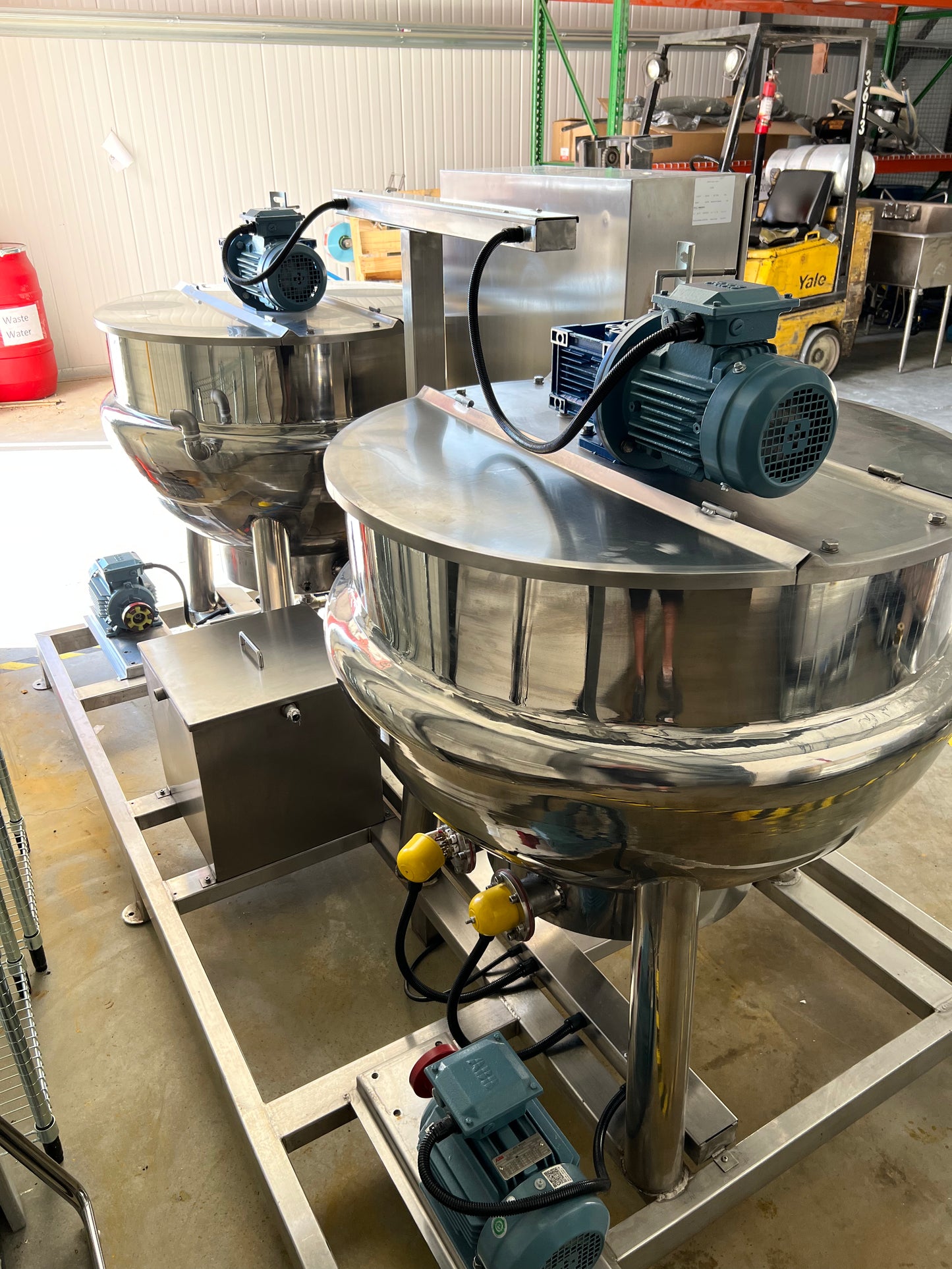 Tank - Mixing tank system - Model # GD150, 2 Tank, 150 liter each, SS Batching Skid with Controls, Scraper Agitation, KQ-500L, 50 Hz, Single Phase (pumps not included)