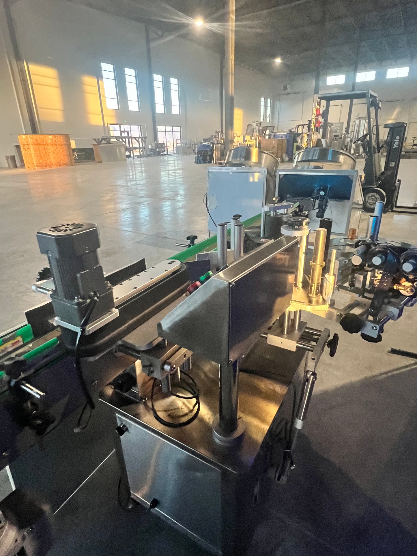 Labeler - Automatic Bottle Labeling Machine - JB-LT80 - Weibang Machinery