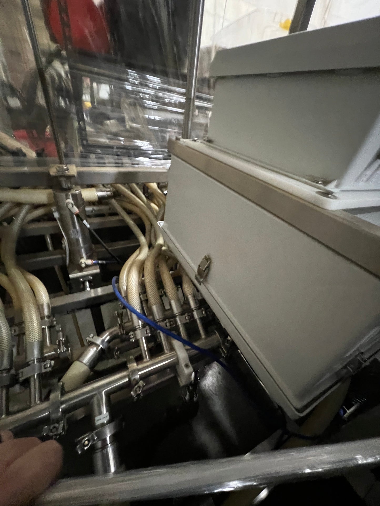 Slightly Used Inline Filling Systems - Overflow Filler - 16-20 Head Pressure overflow hot filler, with feed tank, Serial # 46910, 220 Volt
