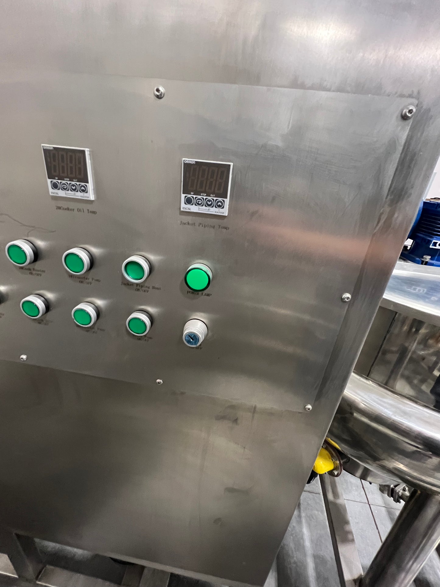 Tank - Mixing tank system - Model # GD150, 2 Tank, 150 liter each, SS Batching Skid with Controls, Scraper Agitation, KQ-500L, 50 Hz, Single Phase (pumps not included)