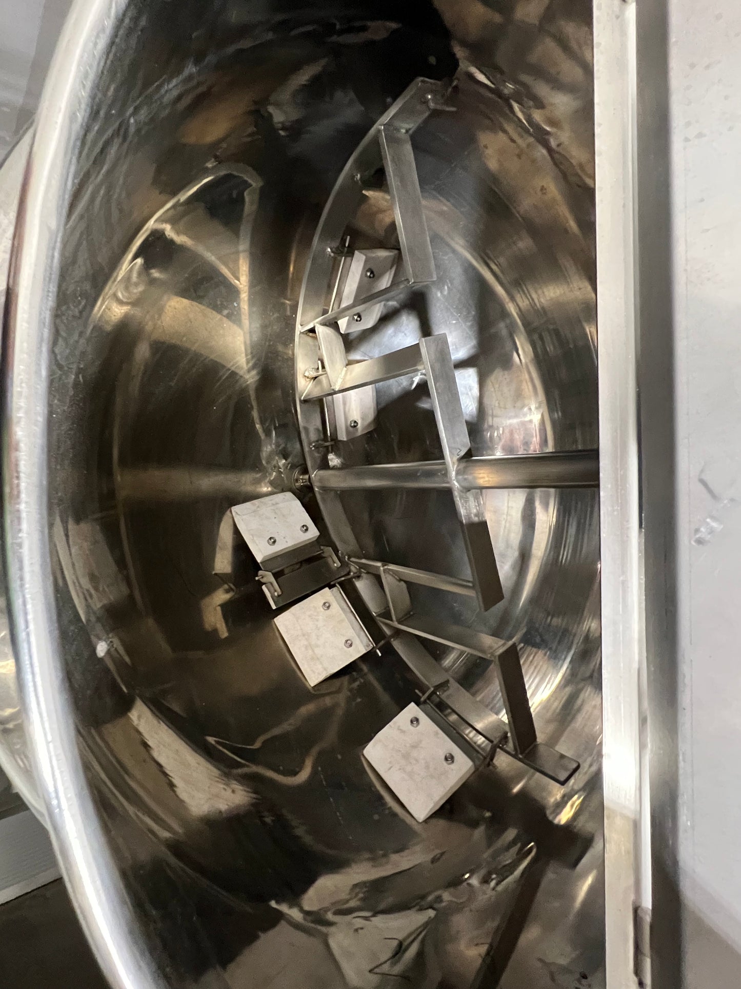 Tank - Mixing tank system - Model # GD150, 2 Tank, 150 liter each, SS Batching Skid with Controls, Scraper Agitation, KQ-500L, 50 Hz, Single Phase (pumps not included)