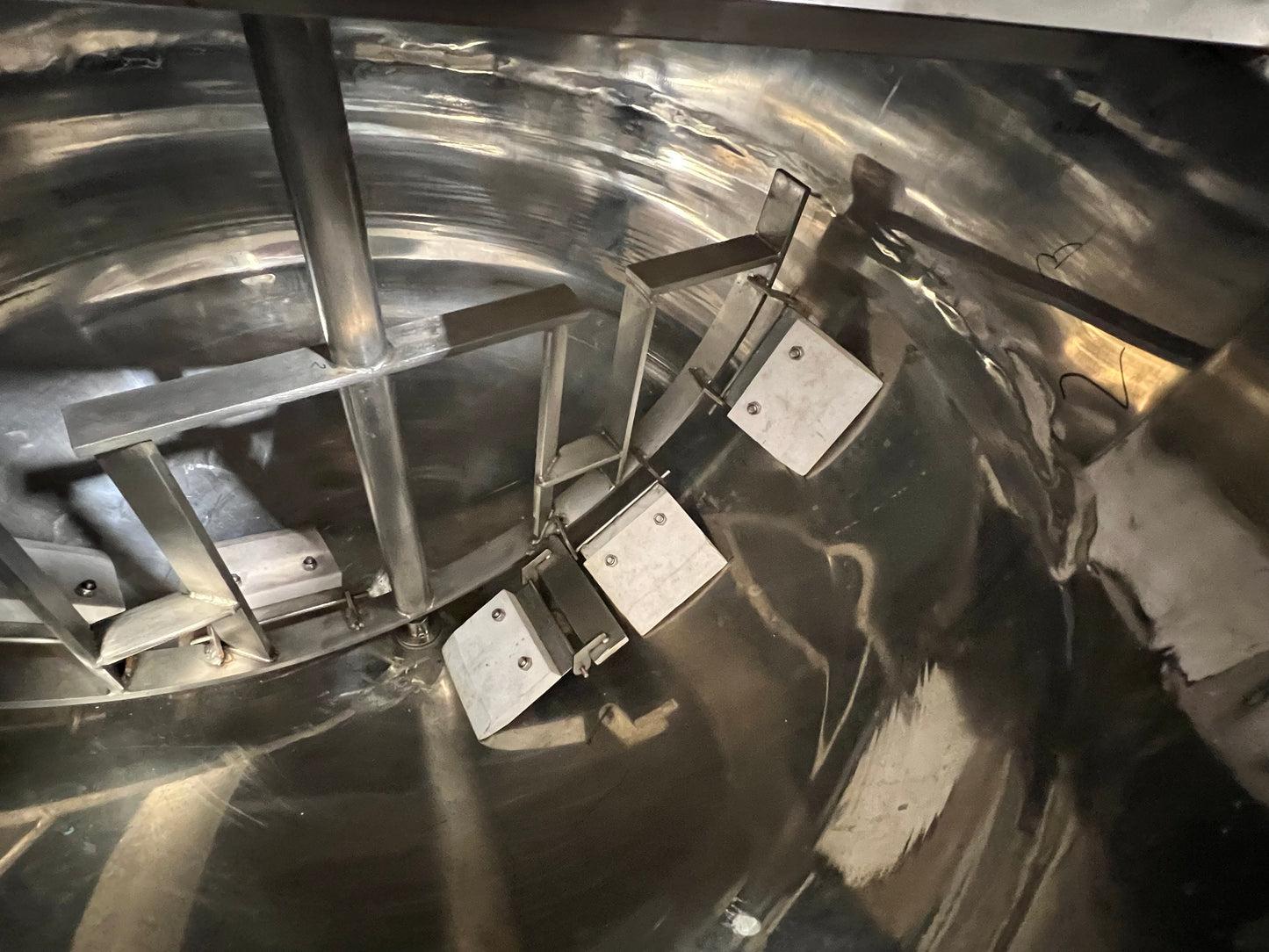 Tank - Mixing tank system - Model # GD150, 2 Tank, 150 liter each, SS Batching Skid with Controls, Scraper Agitation, KQ-500L, 50 Hz, Single Phase (pumps not included)