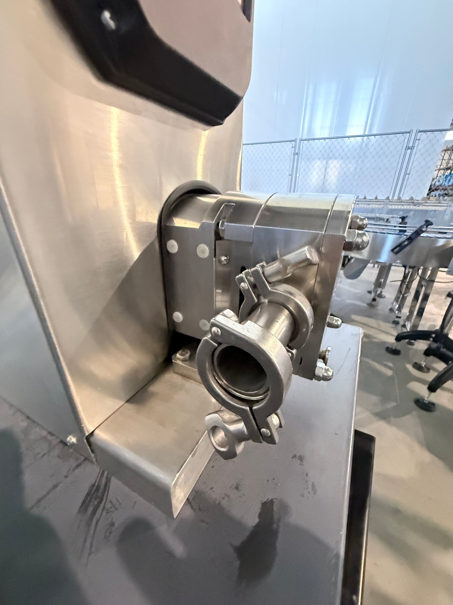 Pre-Owned Unibloc PD Pump Model Labtop 400-450, TC Ports, On Casters with Plug, VFD