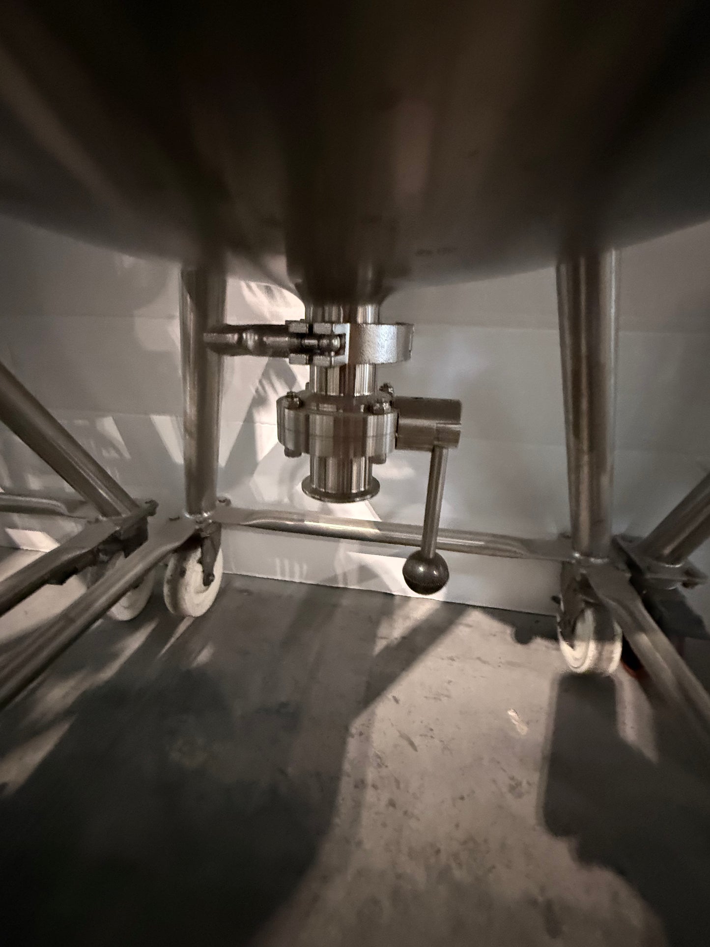 Pre-Owned 100 Liter Pressure Tank - Precision Stainless, 316L SS, Working Pressure 60 PSIG @ 212 Deg