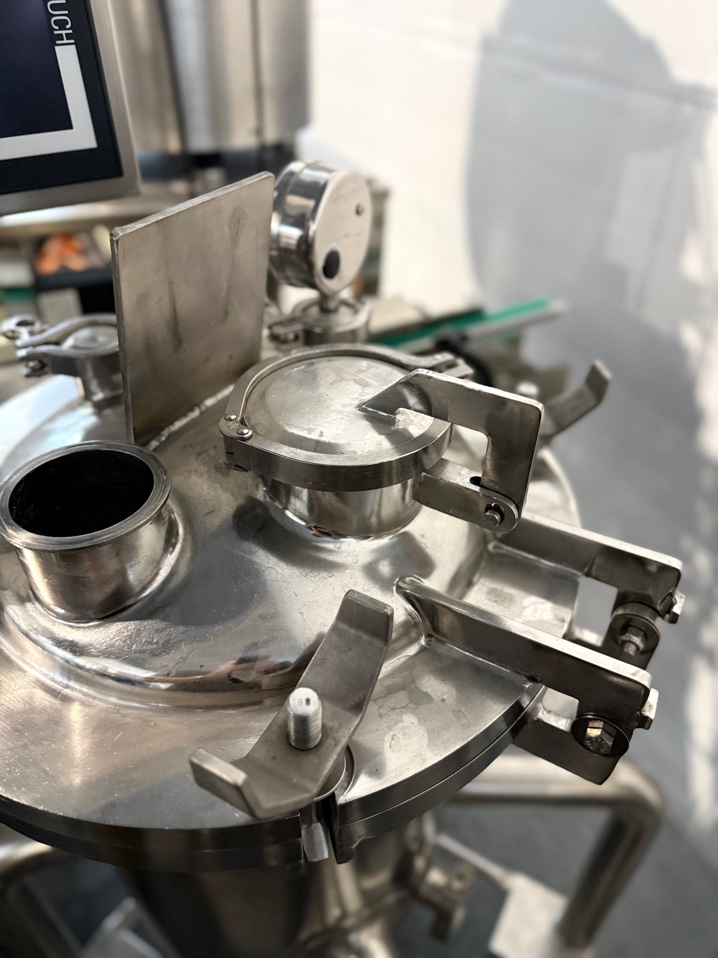 Approx 50-Liter Pressure Tank, DCI, 4 legs, with casters