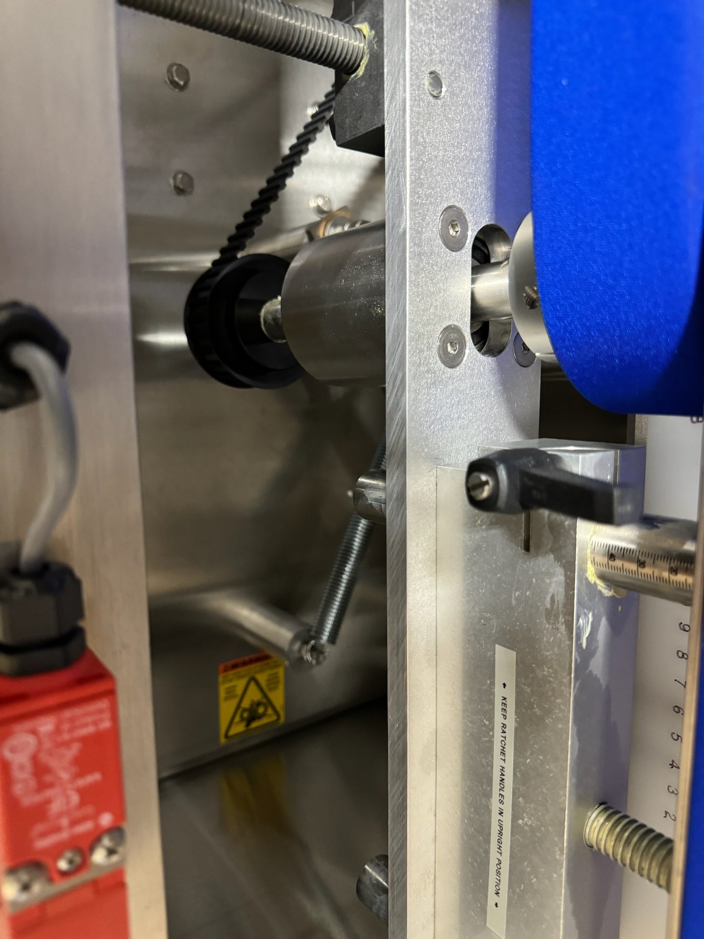 KapsAll - Unscrambler - UNUSED - Model Number AU-6C-E, Serial Number 10088