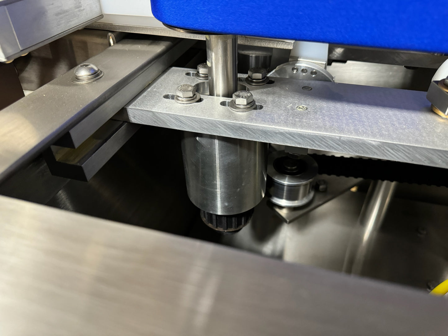 KapsAll - Unscrambler - UNUSED - Model Number AU-6C-E, Serial Number 10088