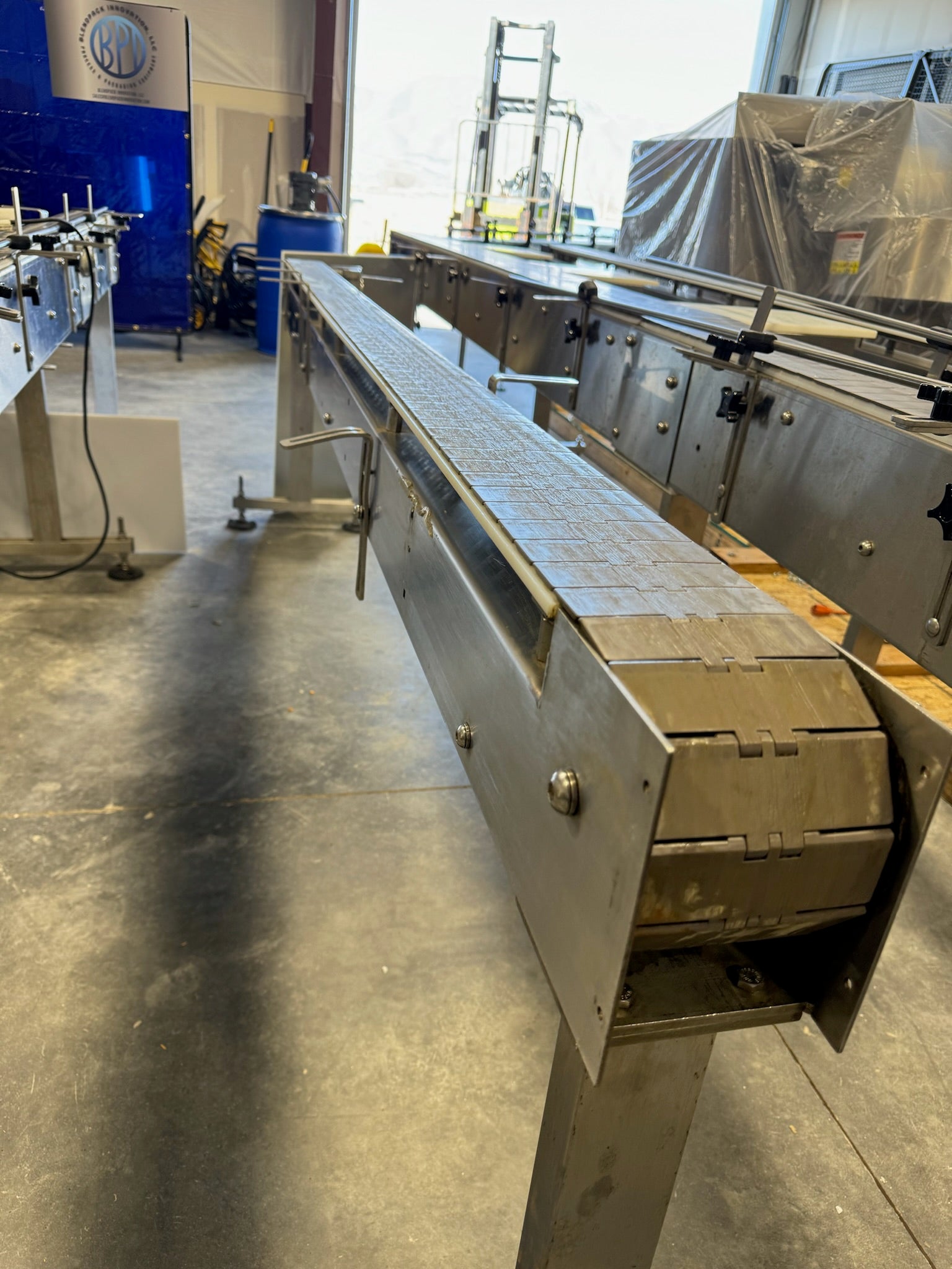 Inline Racheting System Conveyor, Inline Fillers Systems, 10 ft x 4.5In – BlendPack Innovation