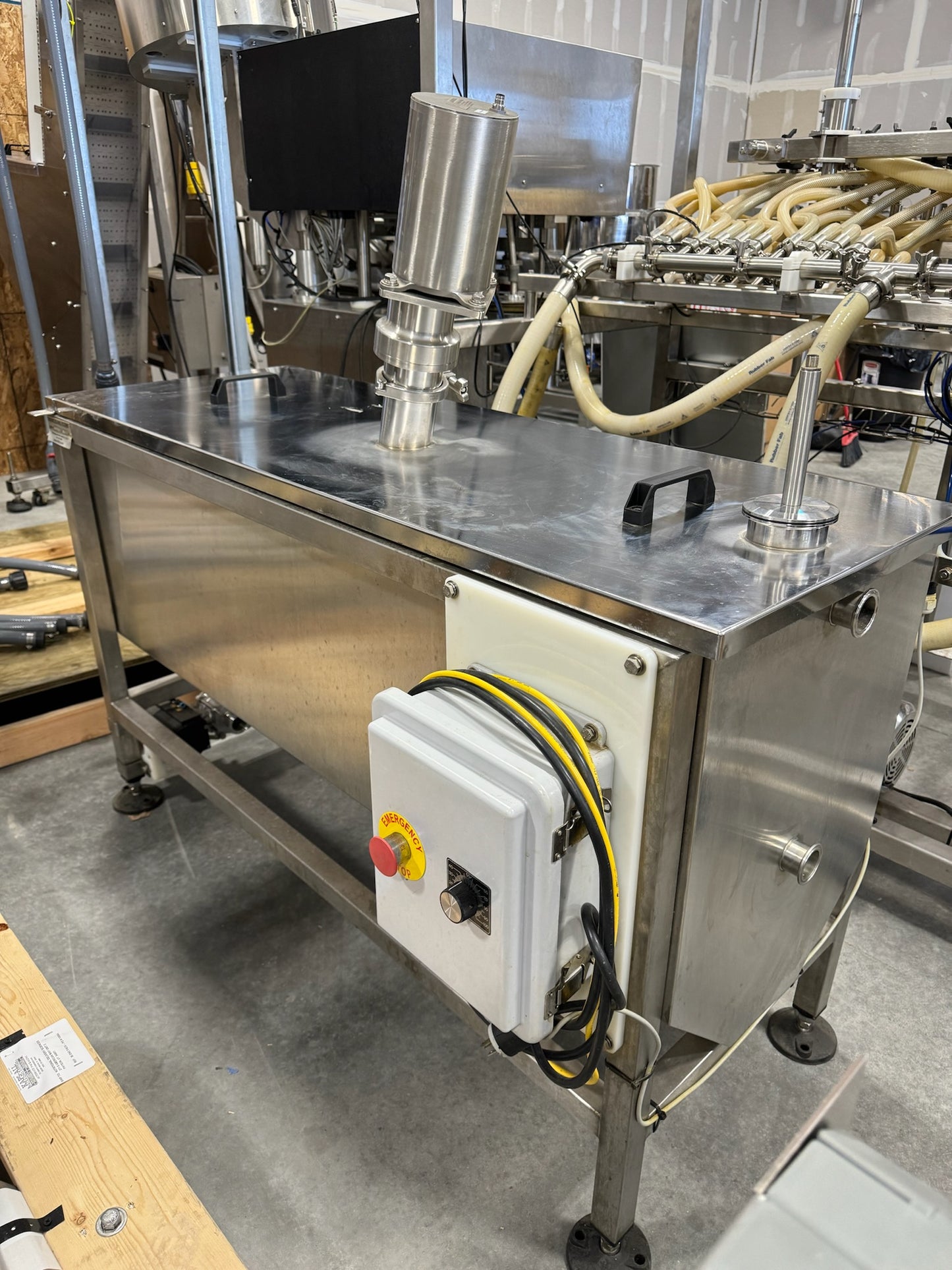 Slightly Used Inline Filling Systems - Overflow Filler - 16-20 Head Pressure overflow hot filler, with feed tank, Serial # 46910, 220 Volt