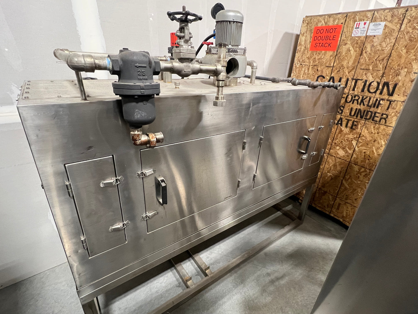 Tripack ST-1 Steam Tunnel, 240/480V, 3 Phase, 30/20 Amp, 6.5' Tunnel