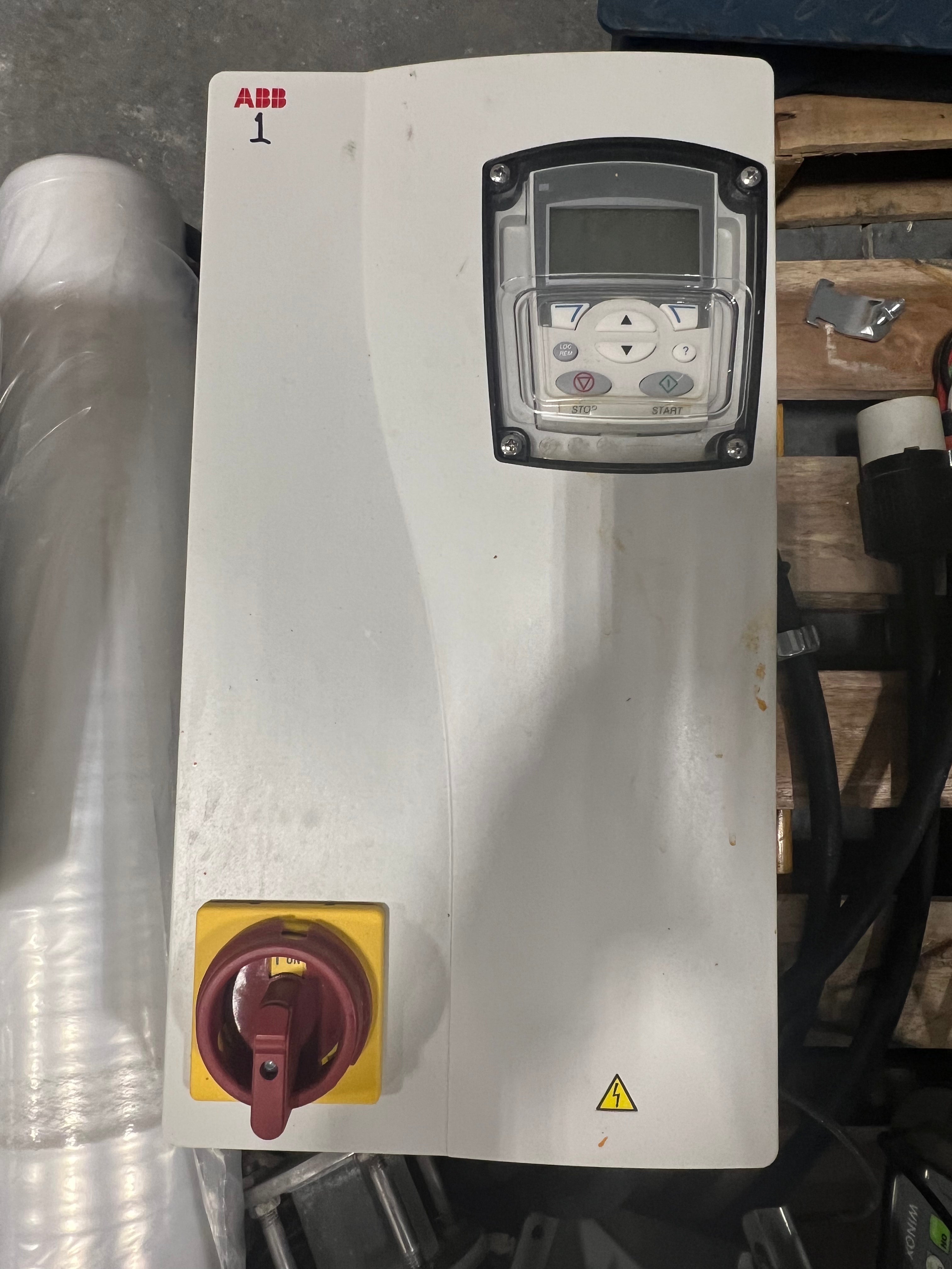 ABB, VFD, 3HP, 240 V, Washdown – BlendPack Innovation